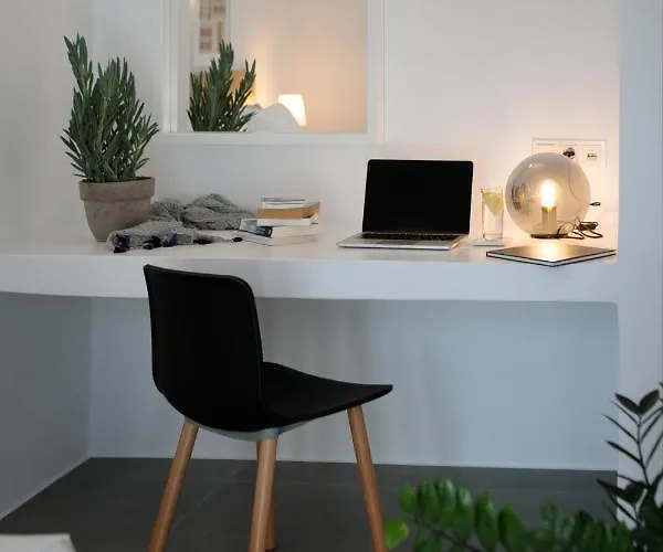 Vorta Naxos Aparthotel